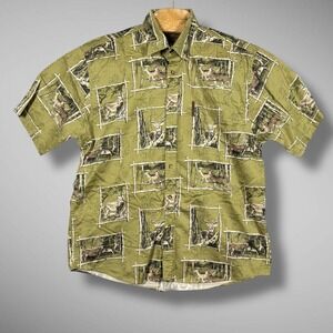 Magellan Sportswear Shirt Mens Large Green Deer Camo Button Up‎ Outdoors Hunting